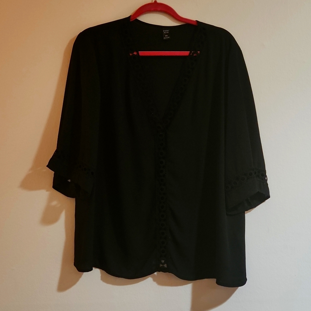 Emery Rose Black Top XXL